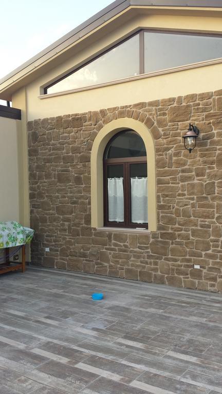 Agriturismo Donna Beatrice Бианко Екстериор снимка