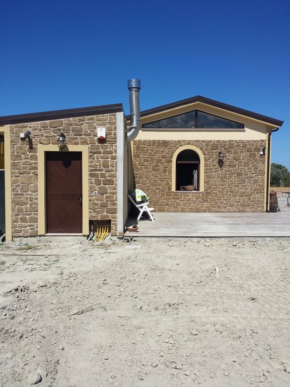 Agriturismo Donna Beatrice Бианко Екстериор снимка