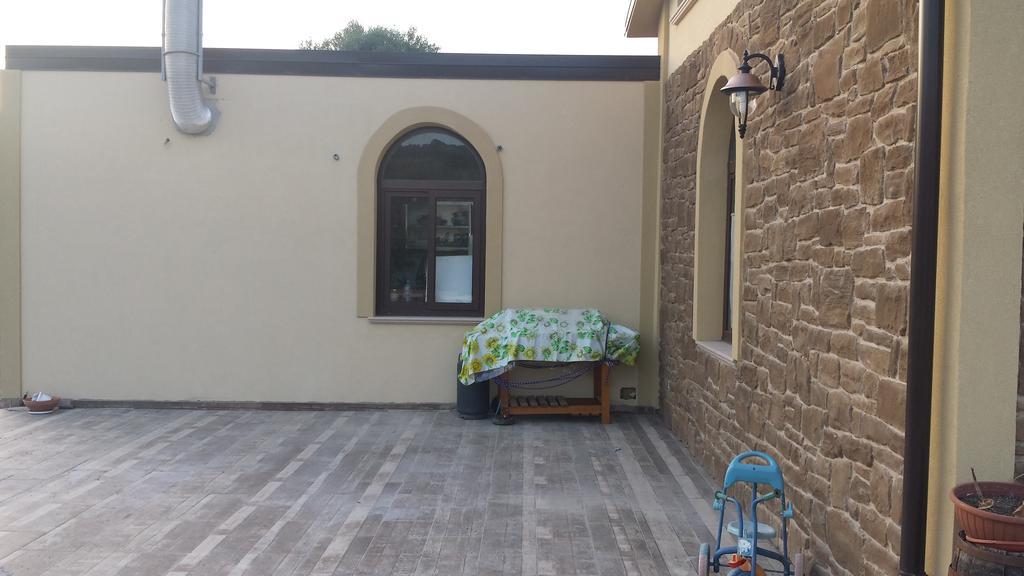 Agriturismo Donna Beatrice Бианко Екстериор снимка