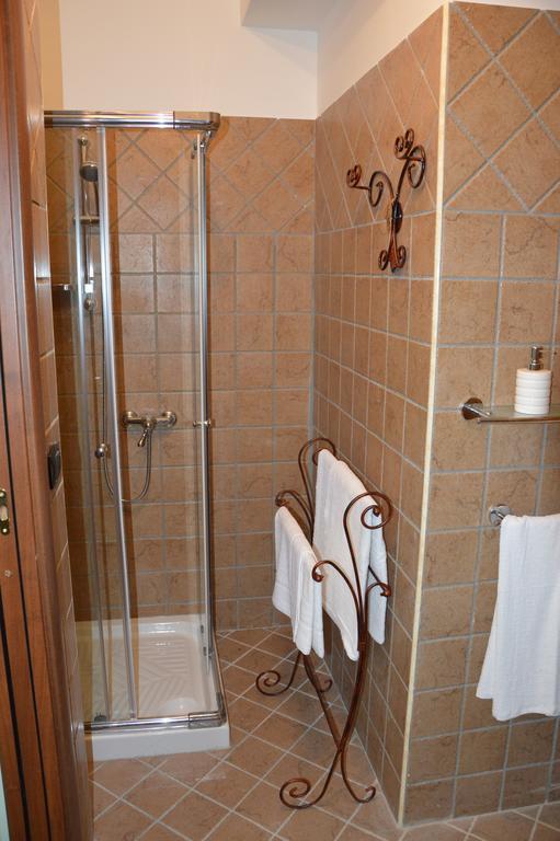 Agriturismo Donna Beatrice Бианко Екстериор снимка