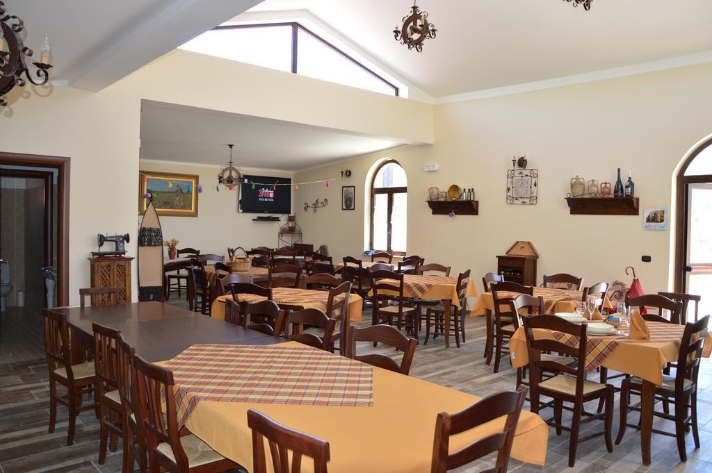Agriturismo Donna Beatrice Бианко Екстериор снимка