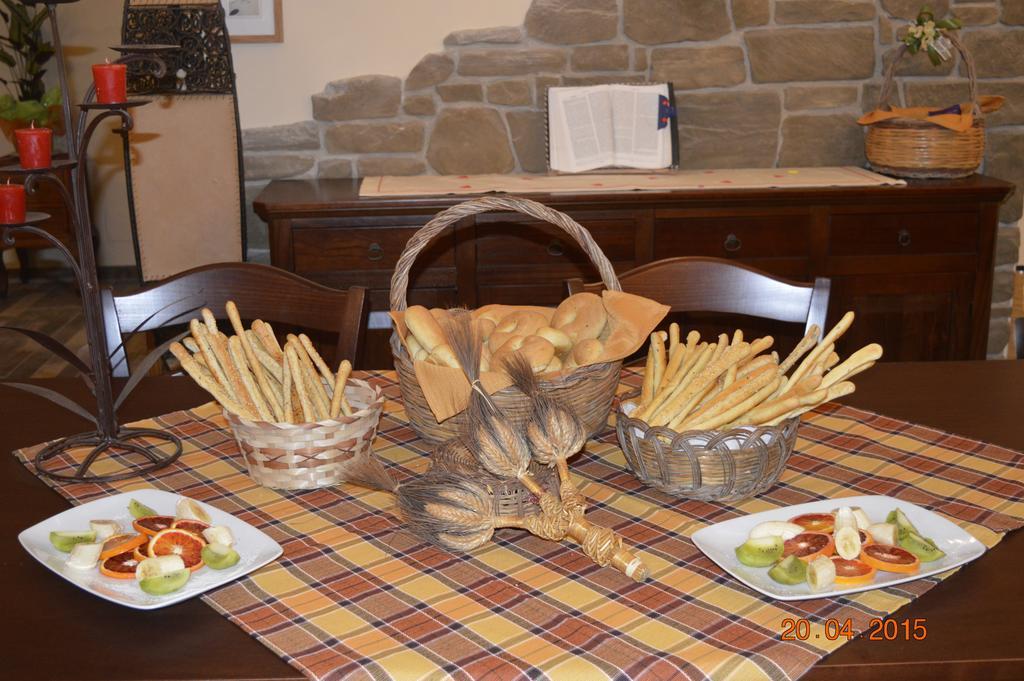 Agriturismo Donna Beatrice Бианко Екстериор снимка