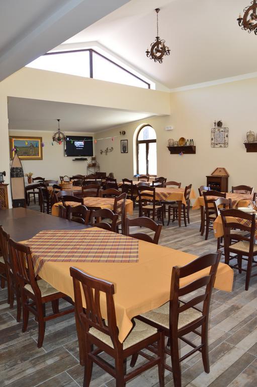Agriturismo Donna Beatrice Бианко Екстериор снимка